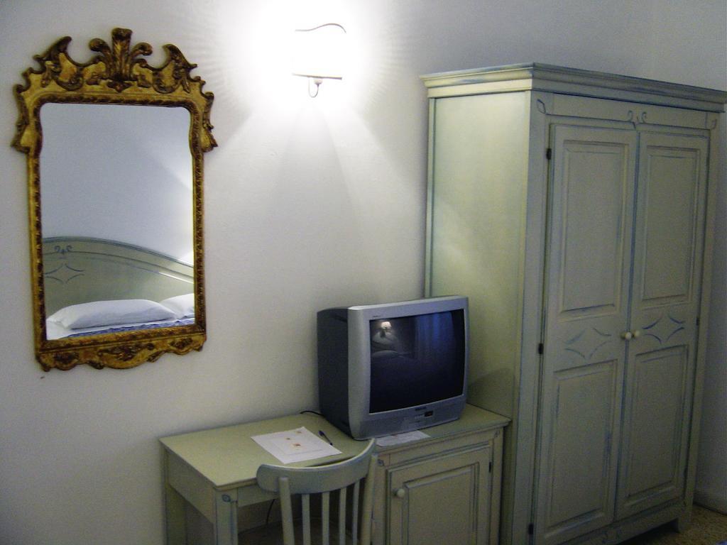 Bed and Breakfast Casa Gori Certaldo Habitación foto